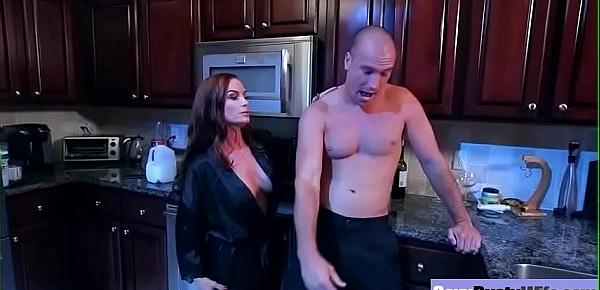  Intercorse In Front Of Cam With Big Tits Hot Wife (Diamond Foxxx) clip-10
